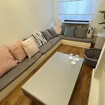 7pockethouse