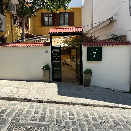 Πανσιόν 7pockethouse Θεσσαλονίκη
